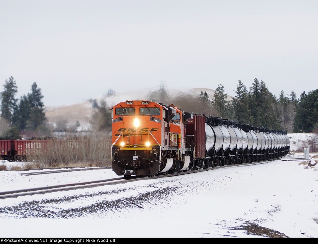 BNSF 9323